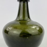 Transitional Squat Shaft & Globe Wine Bottle
