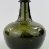 Transitional Squat Shaft & Globe Wine Bottle