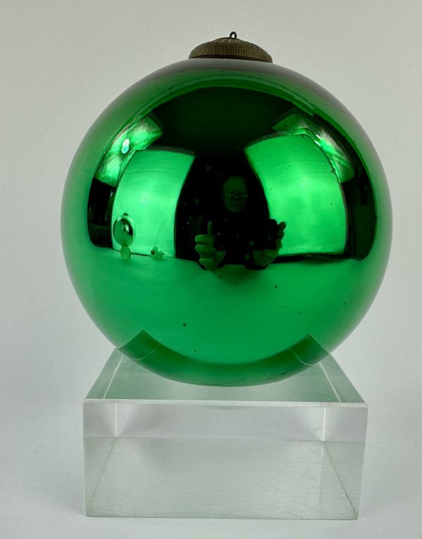 Antique Vergo Glassworks Witches Ball Green