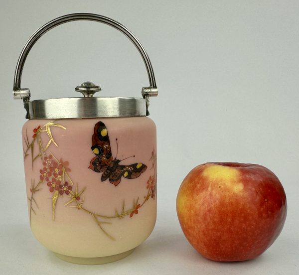 Thomas Webb Queens Burmese Glass Barrel